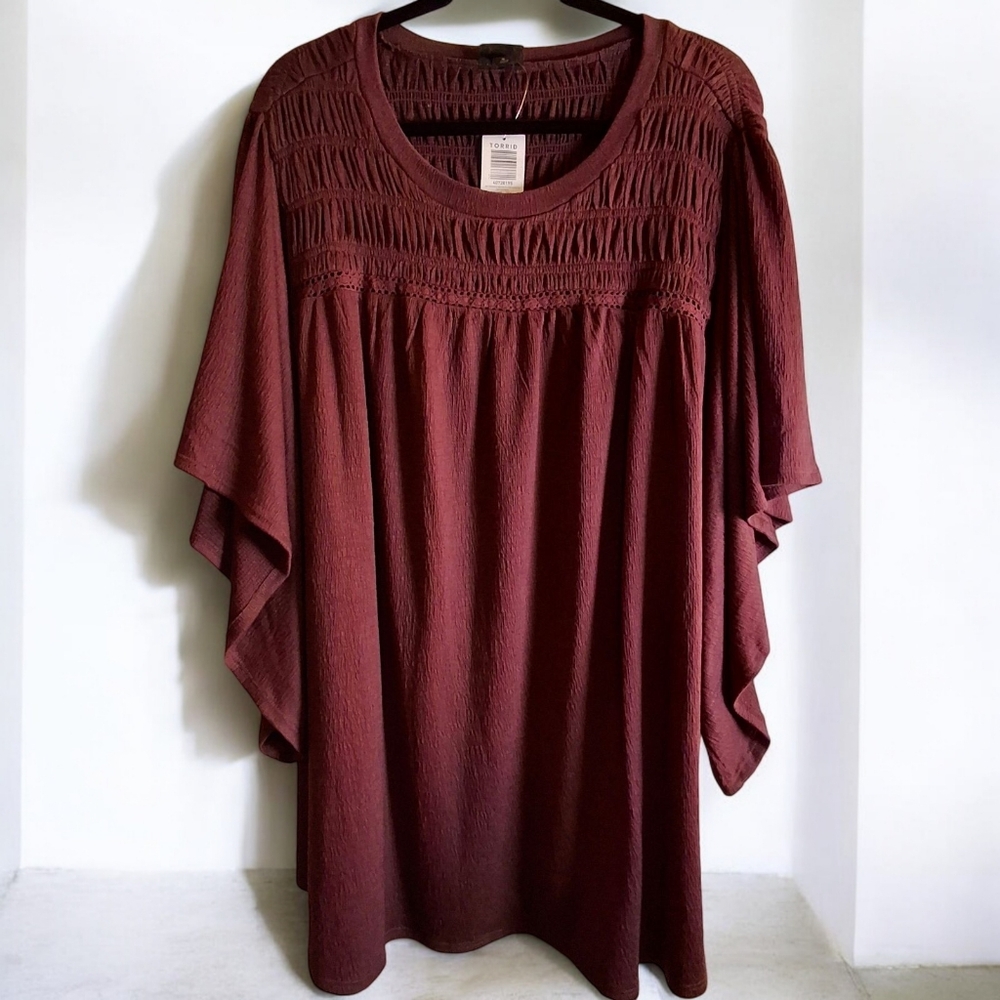 Torrid Purple burgundy top short flowy sleeves ruched neckline and back